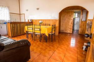 cabanas henua iti