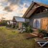 cabanas henua iti