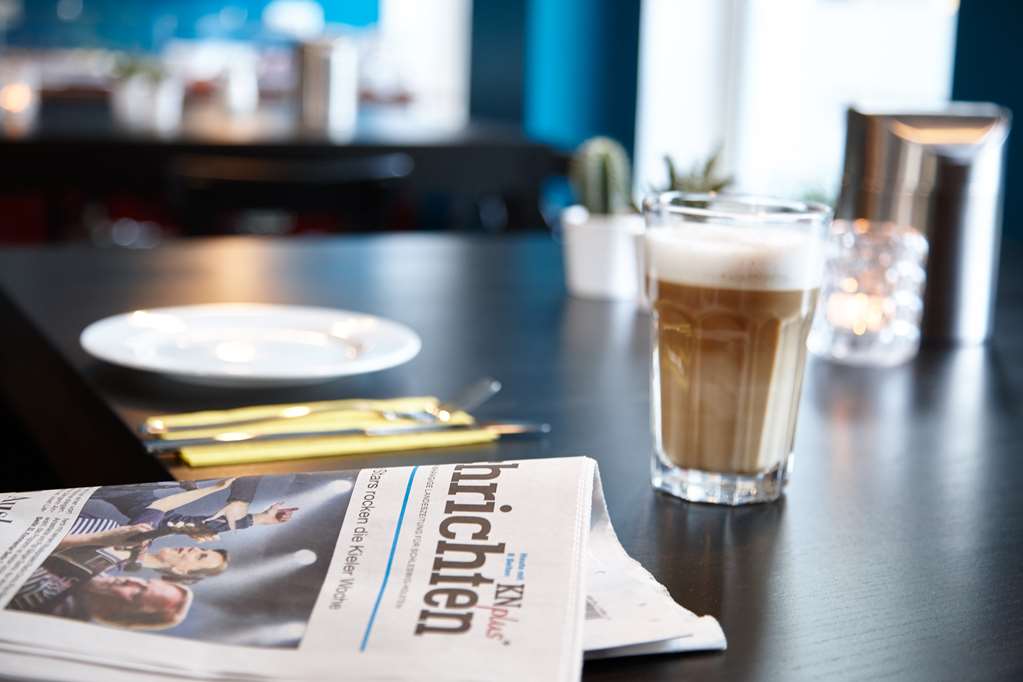 hotel liegeplatz 13 kiel by premiere classe