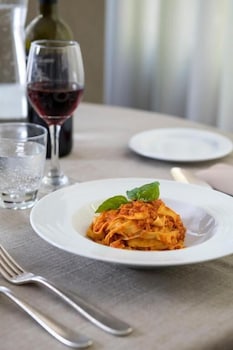 Hotel Eliseo,Fogliano Marina>>Emilia-Romagna,3 star