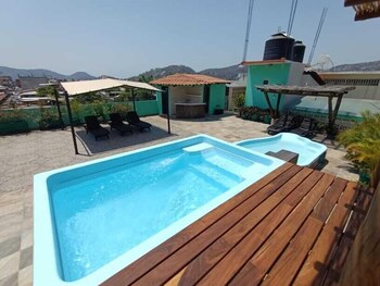 Hotel Savaro,Near La Ropa Beach,3 star