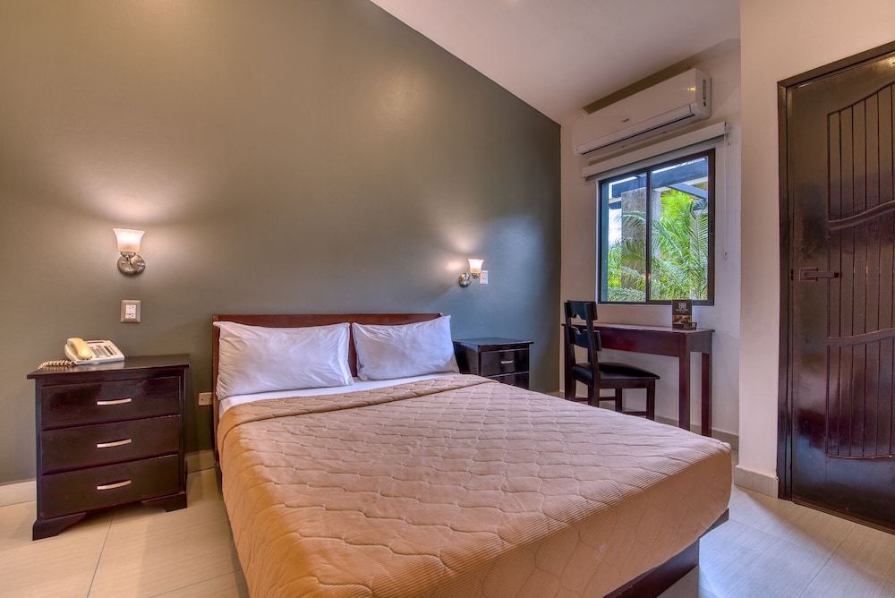 wayak hotel and suites