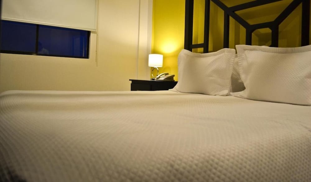 wayak hotel and suites