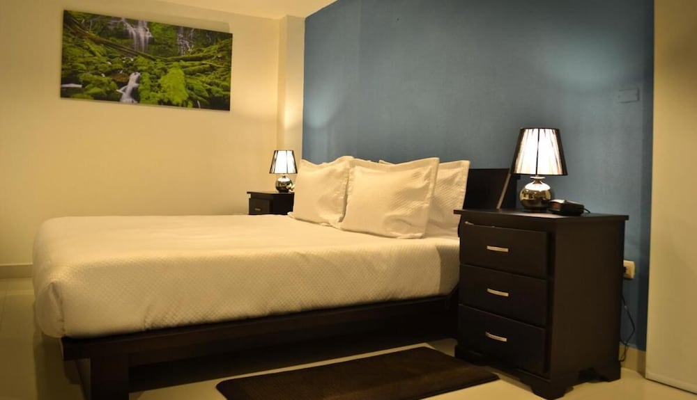 wayak hotel and suites