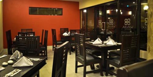 wayak hotel and suites