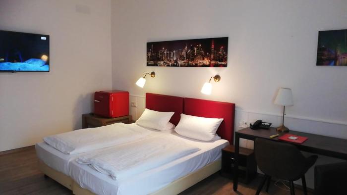 hotel columbus