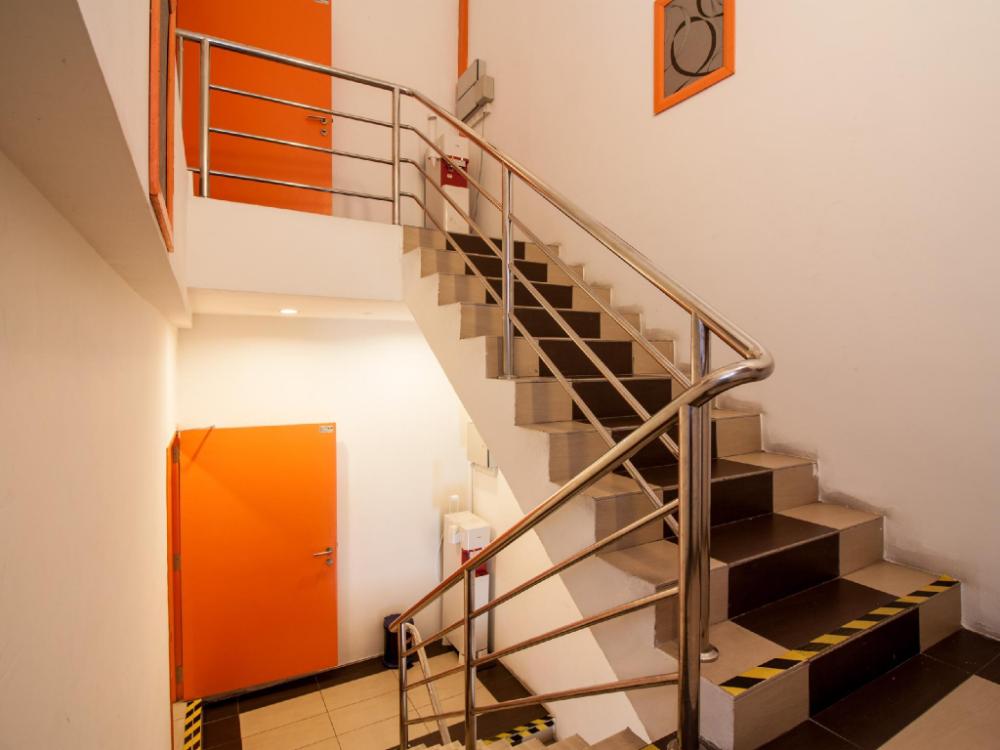 1 hotel taman connaught