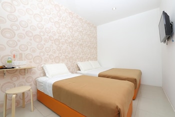 1 hotel taman connaught