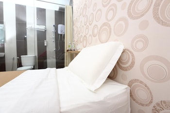 1 hotel taman connaught