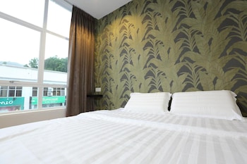 1 hotel taman connaught