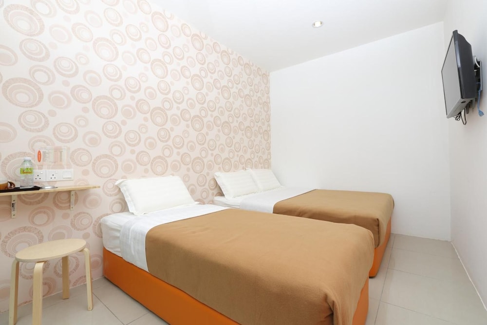 1 hotel taman connaught