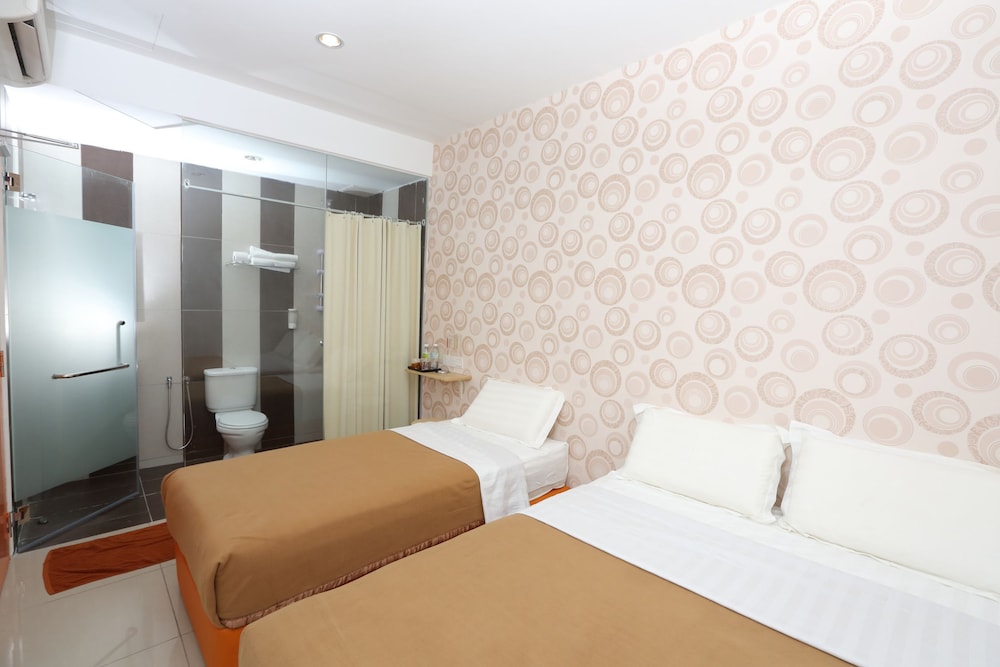 1 hotel taman connaught