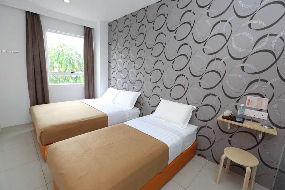 1 hotel taman connaught