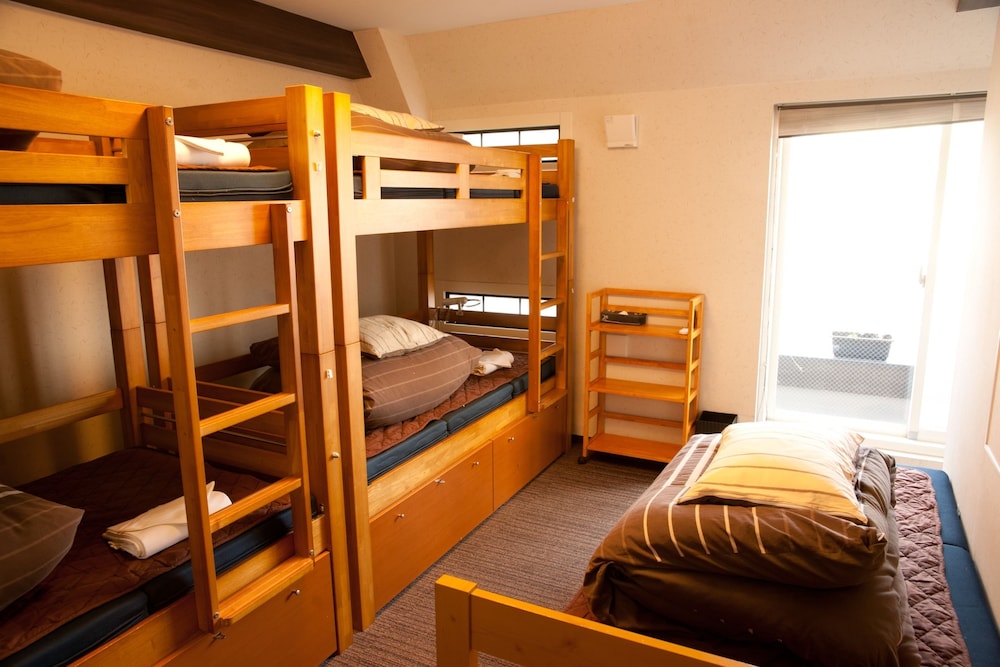 ks house tokyo oasis hostel