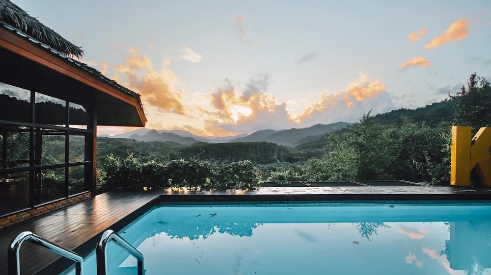 khaosok boutique camps