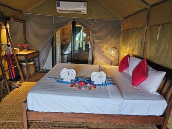 khaosok boutique camps