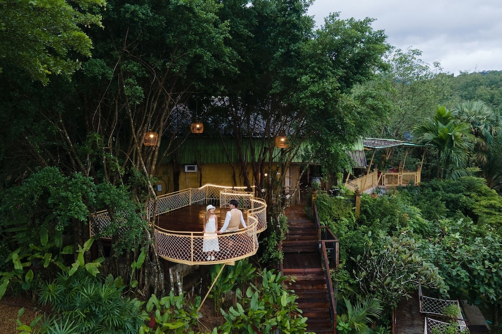 khaosok boutique camps