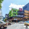 33 star hotel