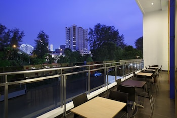 amaris hotel dr susilo grogol