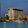radisson blu hotel dubai deira creek