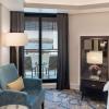 radisson blu hotel dubai deira creek