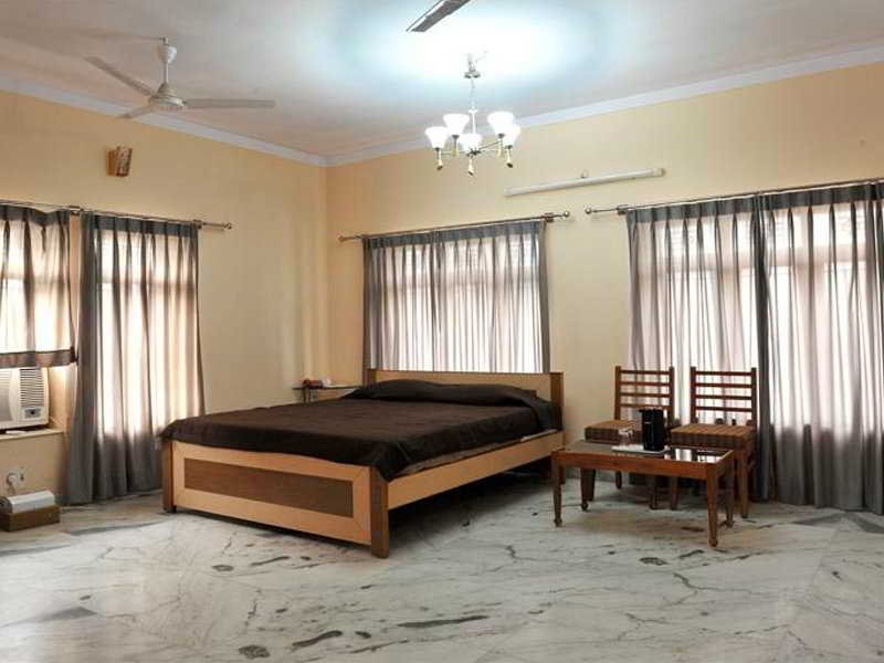 taru inn
