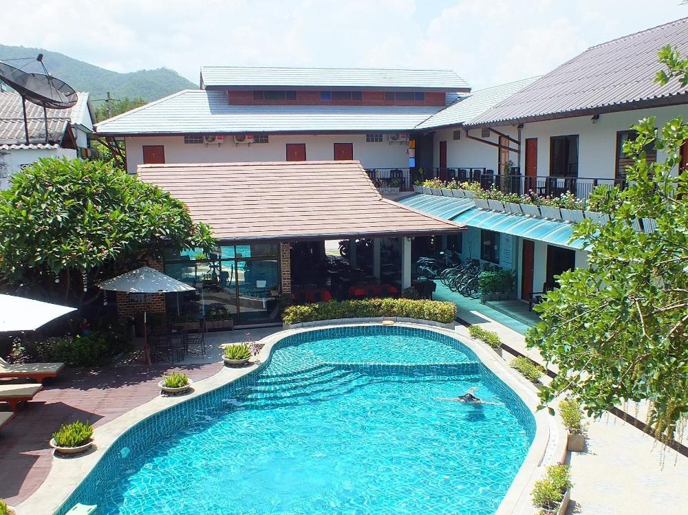 medio de pai hotel