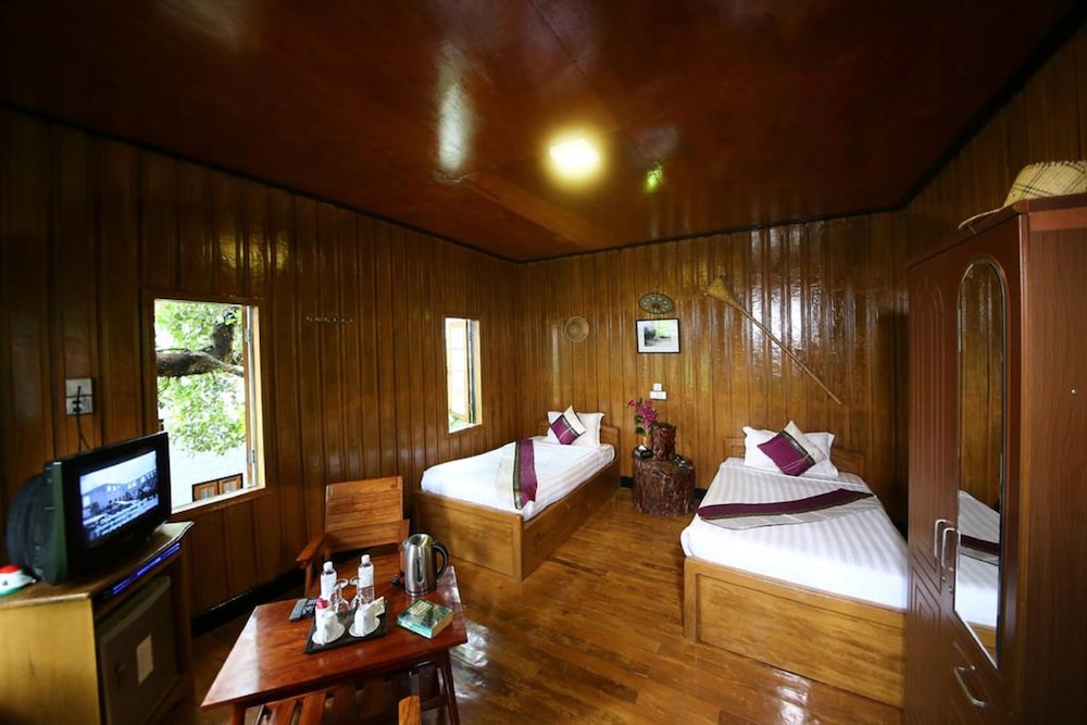 nature land hotel ii