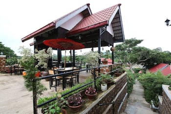 nature land hotel ii