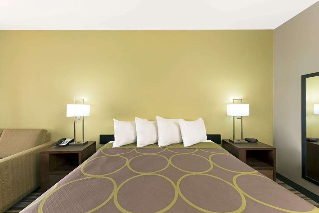 super 8 by wyndham colorado city
