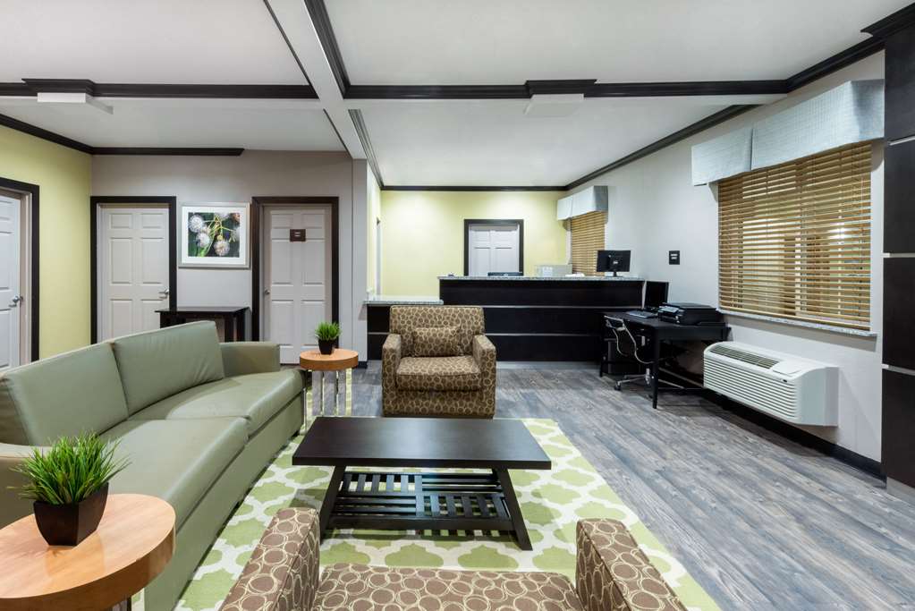 super 8 by wyndham colorado city