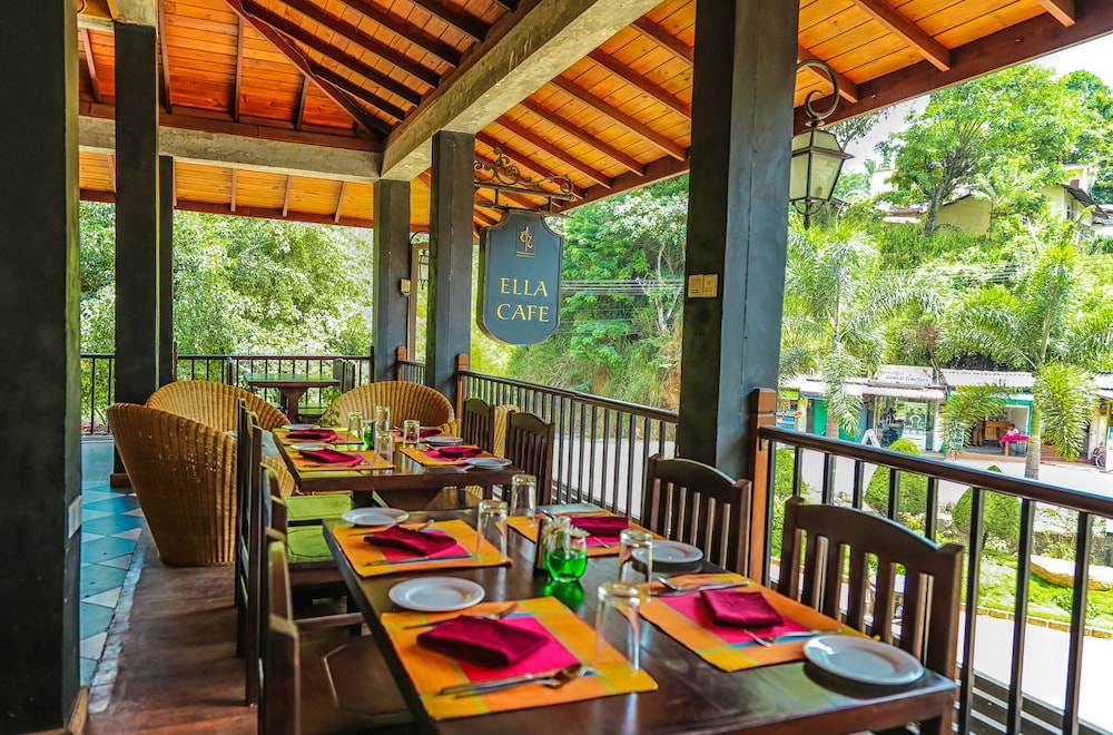 oak ray ella gap hotel