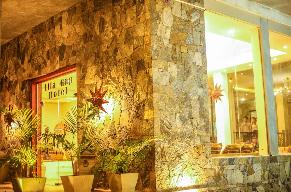 oak ray ella gap hotel