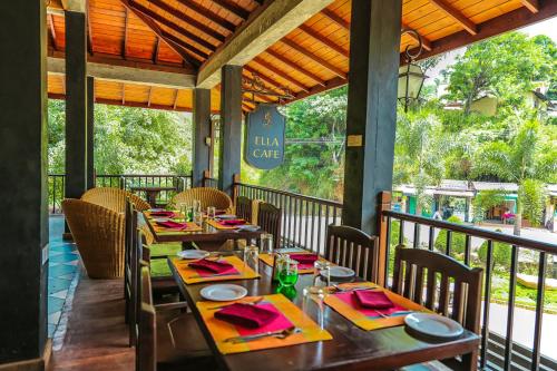 oak ray ella gap hotel