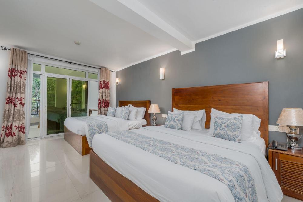 hotel travellers nest