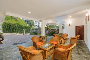 hotel travellers nest