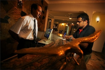 hotel travellers nest