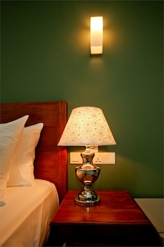 hotel travellers nest