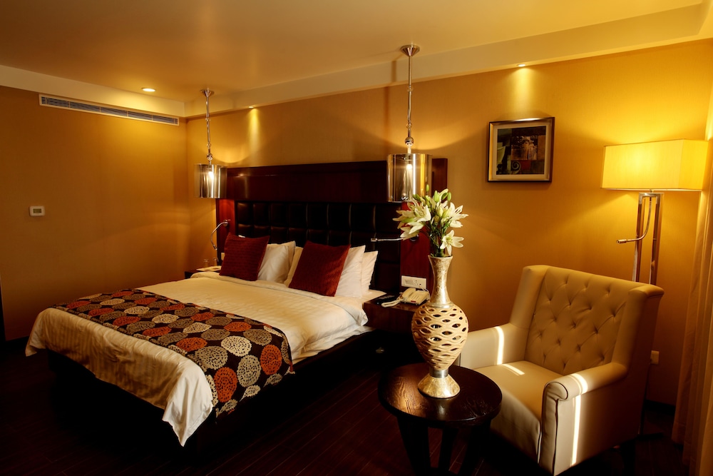 paradigm sarovar portico kakinada