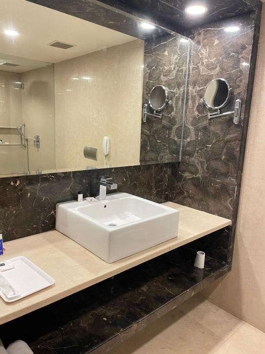 paradigm sarovar portico kakinada