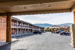 econo lodge inn and suites