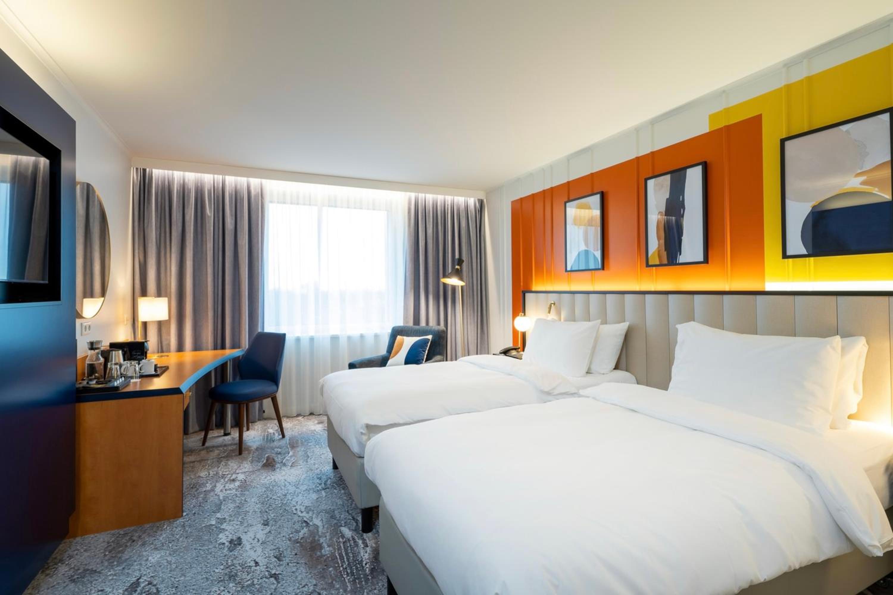 voco dusseldorf seestern by ihg