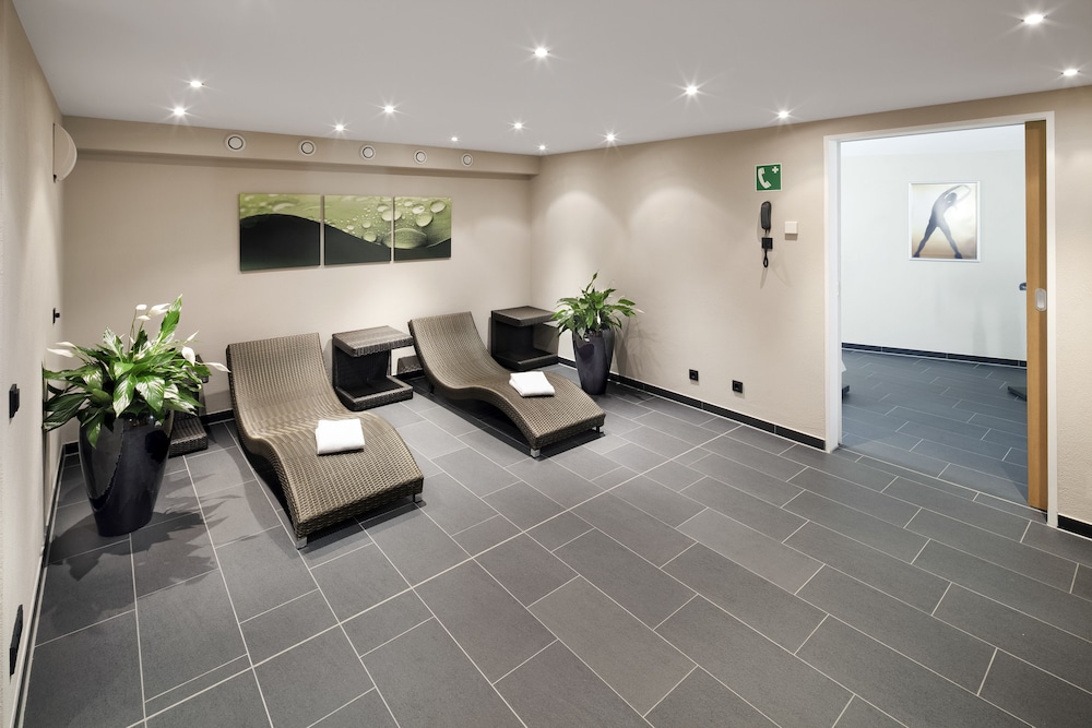 voco dusseldorf seestern by ihg