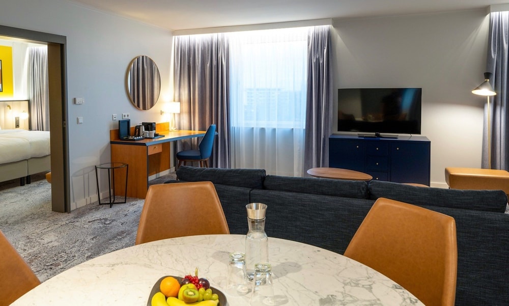 voco dusseldorf seestern by ihg