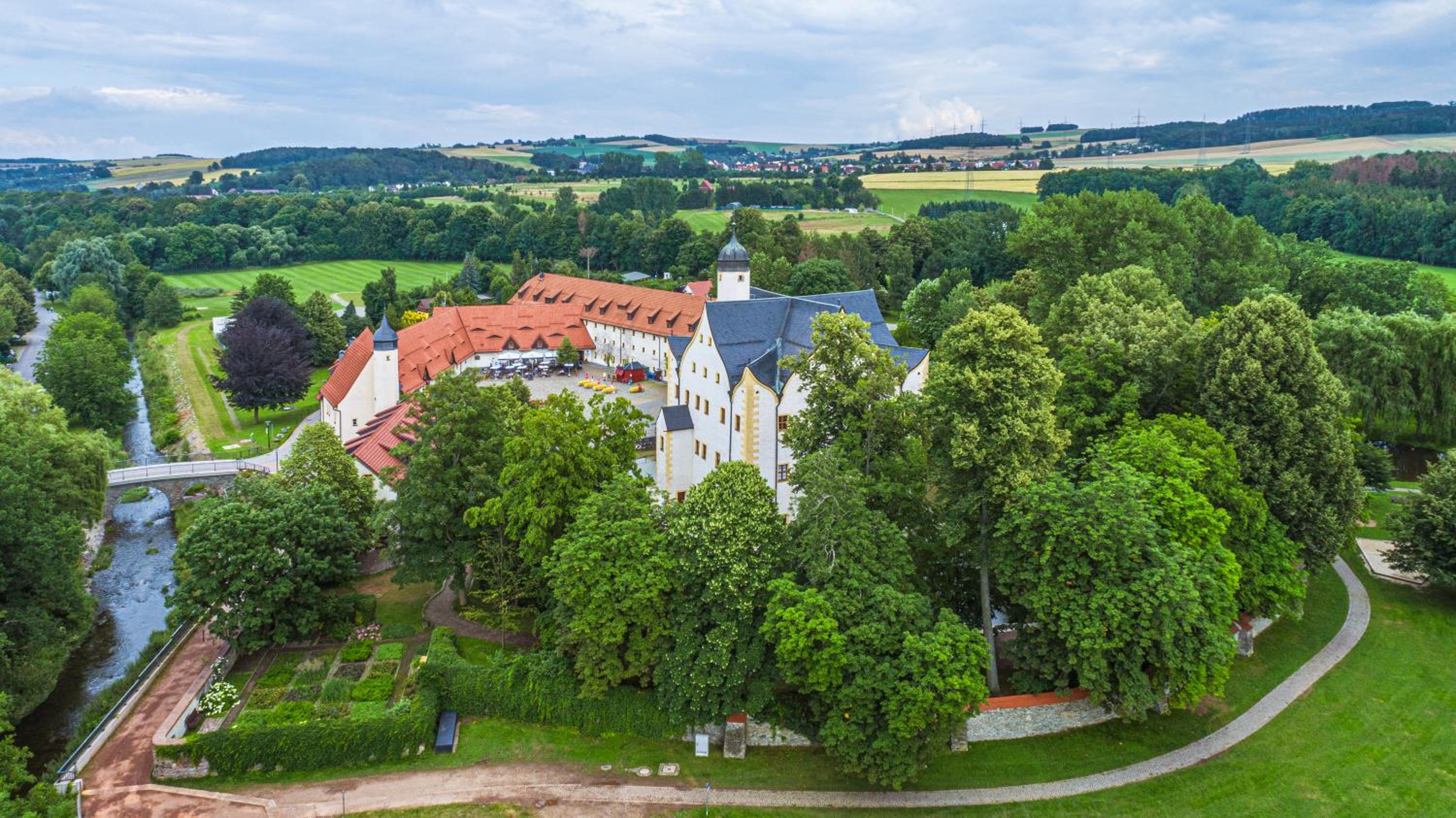 wasserschloss klaffenbach schlosshotel