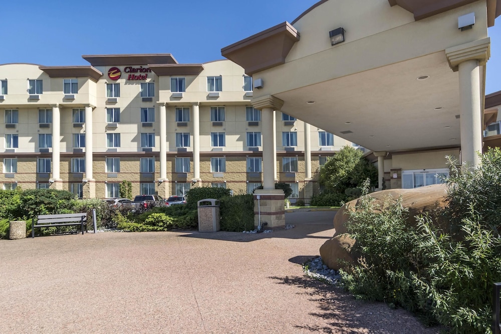 clarion hotel and conference centre