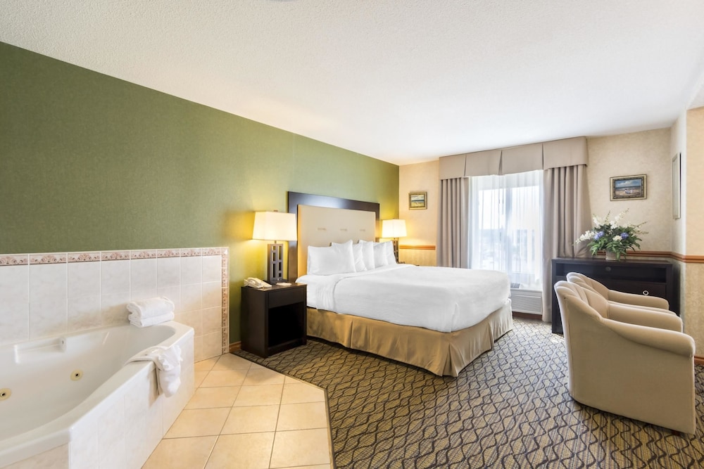 clarion hotel and conference centre