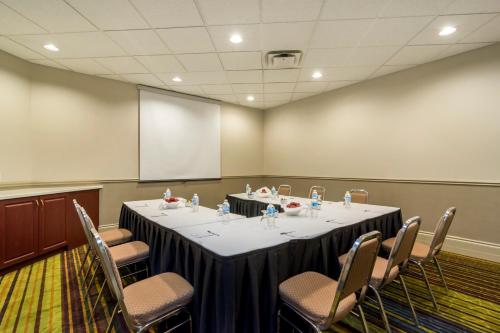 clarion hotel and conference centre
