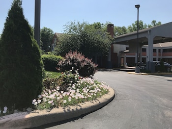 surestay by best western kansas city country inn north
