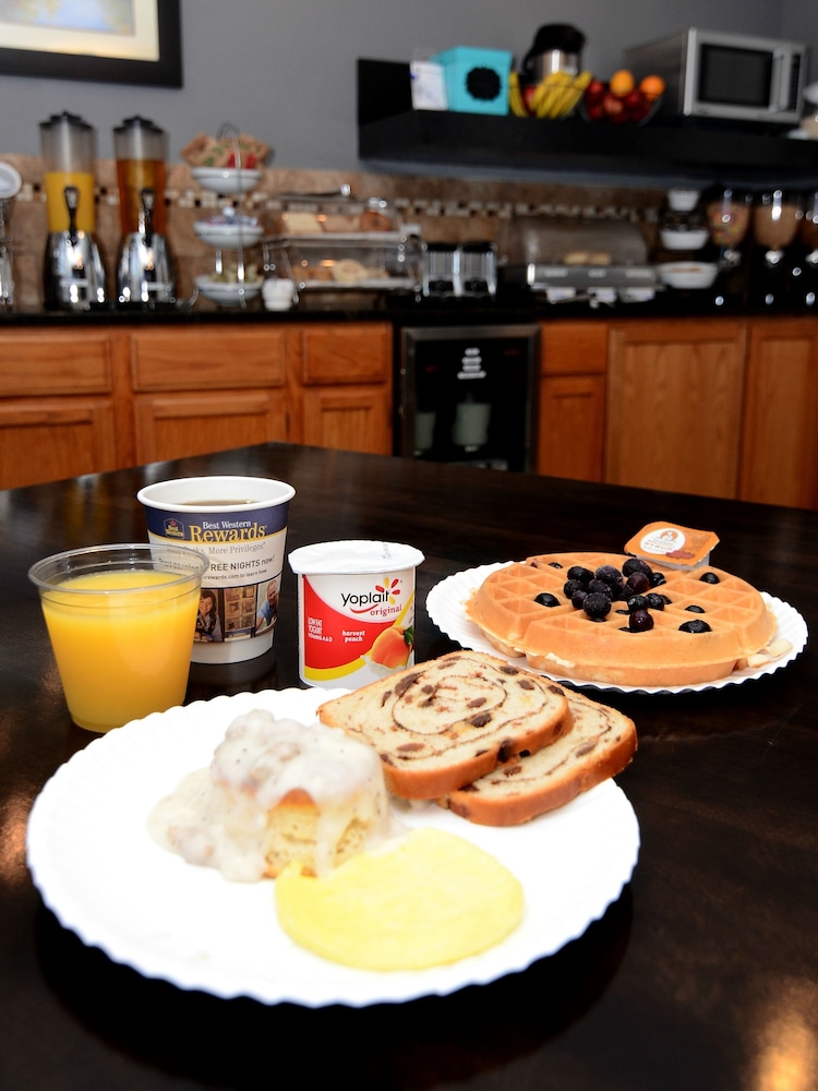 surestay by best western kansas city country inn north